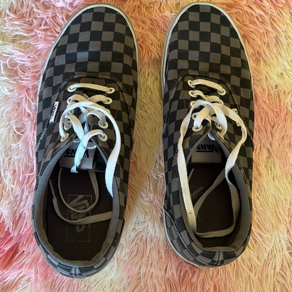 💙Vans Men’s shoes💙 - Picture 1 of 5